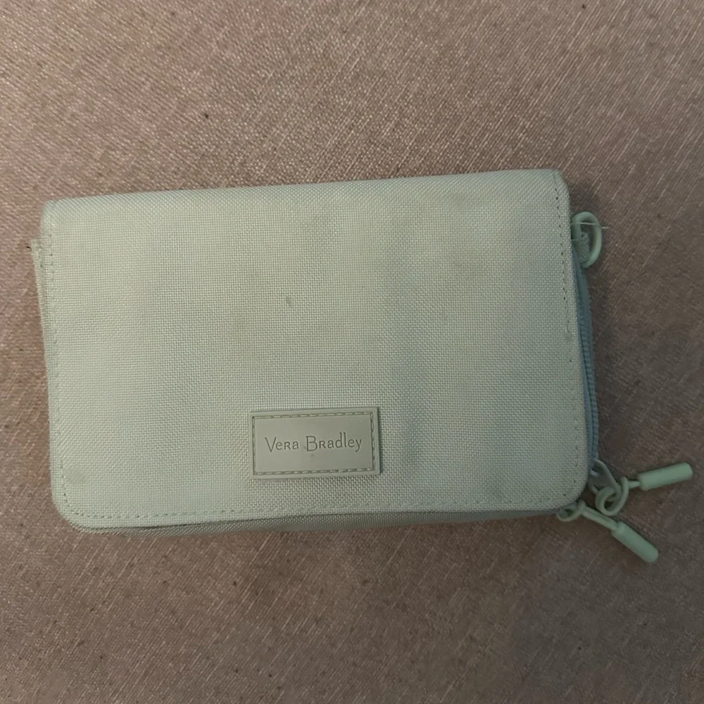 Compact Roomy Mint Green Phone Organize Vera Bradley ReActive RFID Wallet Clutch